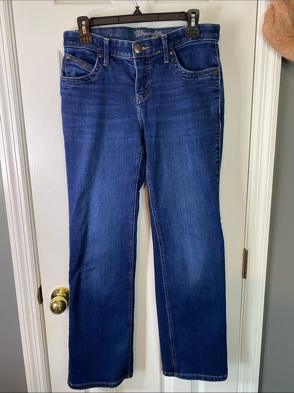 Wrangler Women's Blue Straight Leg Jeans Size 5/30.